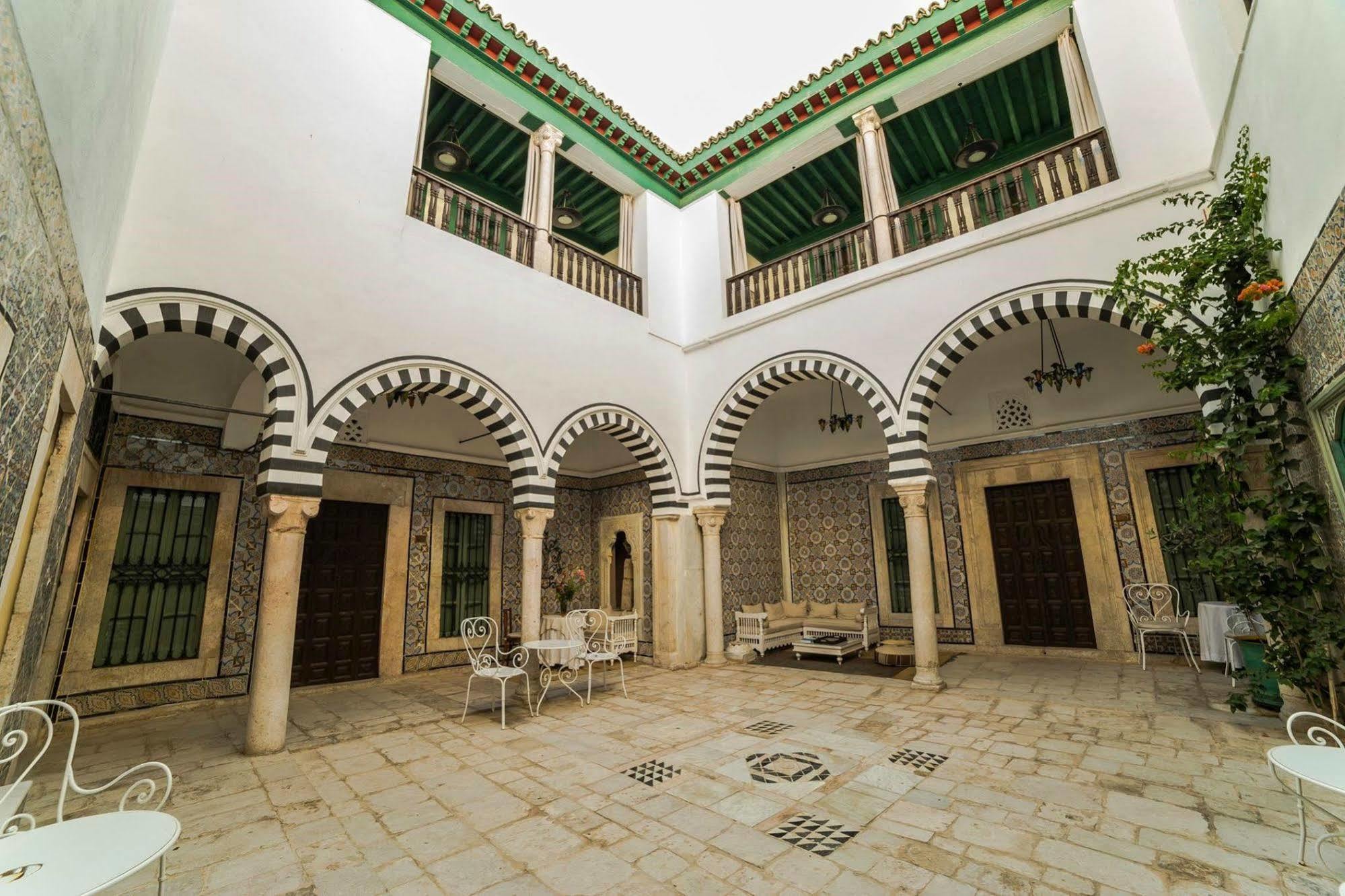 Hotel Dar Ben Gacem Túnez Exterior foto