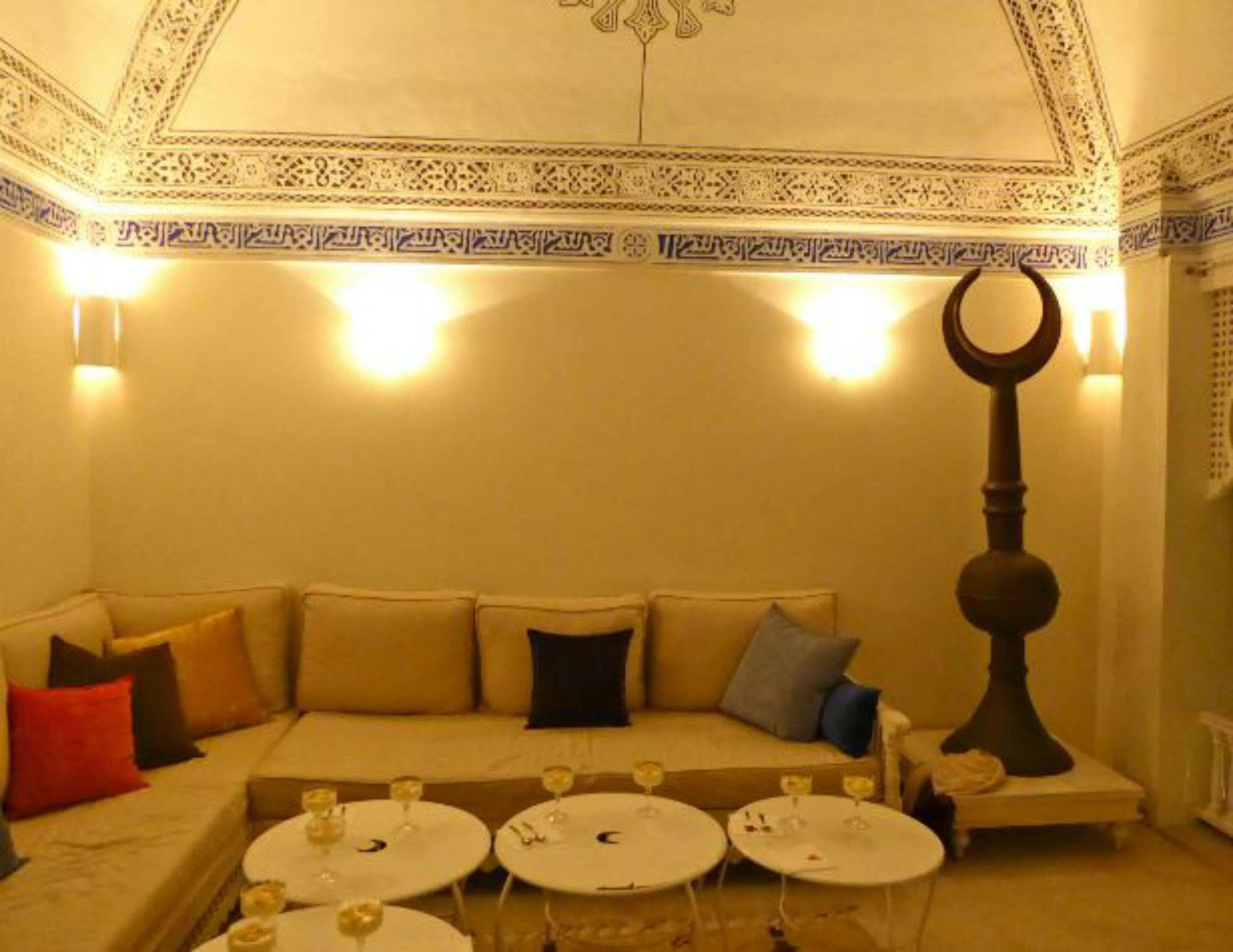 Hotel Dar Ben Gacem Túnez Exterior foto